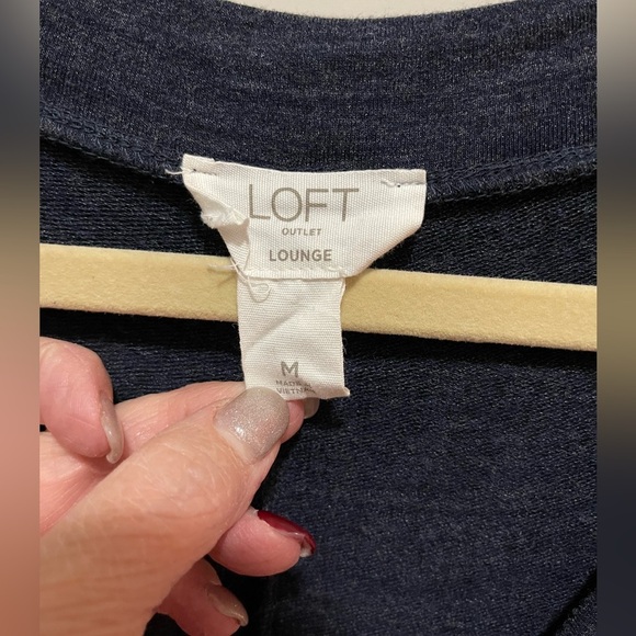 COPY - Loft- sleeveless V-neck Tunic - Navy - size M - Picture 2 of 3